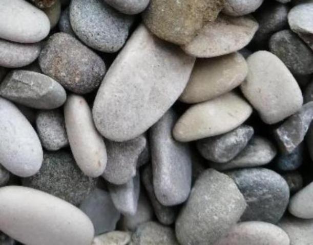Где заказать гальку и каменную крошку с доставкой?  в Ярославле