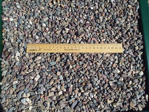 Kamenclub.ru: Галька речная окат цветная фр.5-10 мм. купить  в Ярославле галька речная белый, серый, красноватый, синий, темно-серый речная окатанная галька декоративная 6800 руб/т   фото КАМЕНЬ КЛУБ