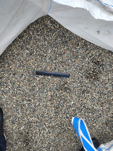 Kamenclub.ru: Галька речная окат (серая) фр.5-10 мм купить  в Ярославле галька речная серая, серый, темно-серый, светло-серый, коричневый речная окатанная галька декоративная ландшатфная 5000 руб/т   фото КАМЕНЬ КЛУБ