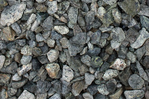 Kamenclub.ru: Щебень крошка зеленый (змеевик) фр. 10-20 мм.  купить в Ярославле змеевик зеленый, салатовый декоративная ландшафтная каменная крошка щебня 7 200 руб/т   фото КАМЕНЬ КЛУБ