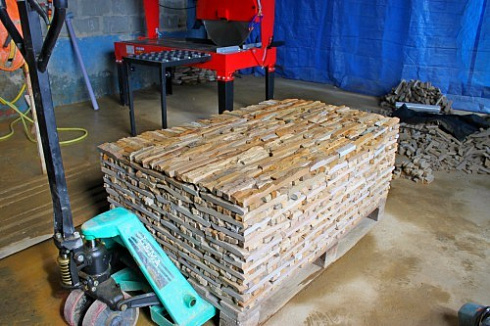 Kamenclub.ru: Песчаник (лапша) art PSG-3-01  купить в Ярославле    2300 руб/кв.м   фото КАМЕНЬ КЛУБ