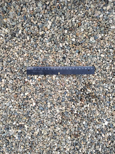Kamenclub.ru: Галька речная окат (серая) фр.5-10 мм купить  в Ярославле галька речная серая, серый, темно-серый, светло-серый, коричневый речная окатанная галька декоративная ландшатфная 5000 руб/т   фото КАМЕНЬ КЛУБ