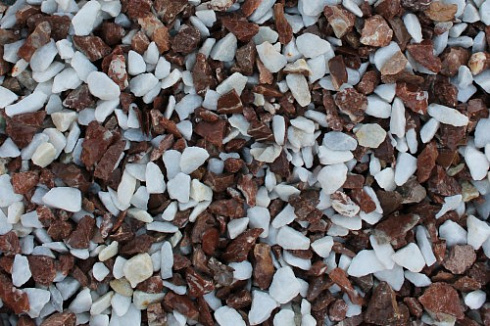 Kamenclub.ru: Мраморная крошка (щебень крошка микс: белый-зеленый-розовый) фр. 3-5 мм.  купить в Ярославле мрамор белый, зеленый, розовый мраморная декоративная крошка каменная 12000 руб/т   фото КАМЕНЬ КЛУБ