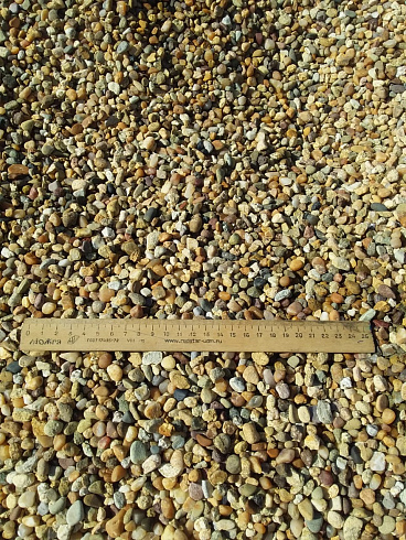 Kamenclub.ru: Галька окат (серо-желтая) фр.5-10 мм. купить  в Ярославле галька речная рыжий, желтый, рыжий, серо-желтый речная окатанная галька декоративная 5000 руб/т   фото КАМЕНЬ КЛУБ