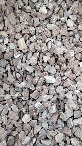 Kamenclub.ru: Мраморная крошка (щебень галтованный розовый) фр.20-40 мм.  купить в Ярославле мрамор розовый, красный оголтованный округлый щебень  15000 руб/т   фото КАМЕНЬ КЛУБ