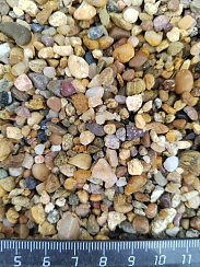 Галька речная окат (рыжая) фр.3-5 мм купить в Ярославле  фото, отзывы на сайте Камень Клуб