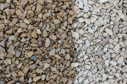 Kamenclub.ru: Щебень крошка желтый (песчаник) фр. 10-20 мм.  купить в Ярославле песчаник бежевый, серый, рыжий декоративный ландшафтный щебень колотый 9500 руб/т   фото КАМЕНЬ КЛУБ