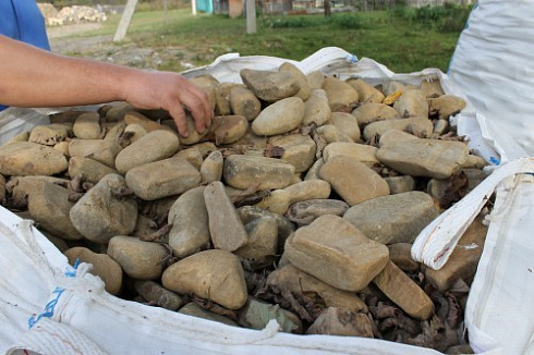 Kamenclub.ru: Песчаник брусчатка  купить в Ярославле    5 500 руб/т   фото КАМЕНЬ КЛУБ