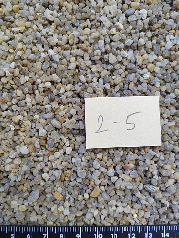 Кварцевый песок для площадок фр. 2-5 мм.  купить в Ярославле фото Камень Клуб