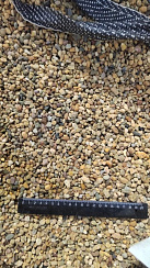 Kamenclub.ru: Галька окат (серо-желтая) фр.5-10 мм. купить  в Ярославле галька речная рыжий, желтый, рыжий, серо-желтый речная окатанная галька декоративная 5000 руб/т   фото КАМЕНЬ КЛУБ