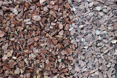 Kamenclub.ru: Мраморная крошка (щебень крошка розовый) фр. 10-20 мм.  купить в Ярославле мрамор розовый, красный каменная декоративная крошка ландшафтная 11000 руб/т   фото КАМЕНЬ КЛУБ