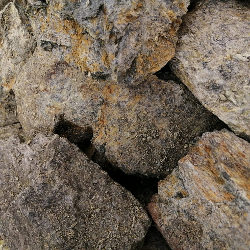 фото Змеевик салатовый  (фр. 70-100 мм)  купить в Ярославле в интернет-портале КАМЕНЬ КЛУБ