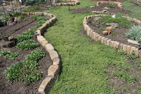 Kamenclub.ru: Песчаник для строительства и кладки блочный (фр 100-200 мм)  купить в Ярославле песчаник бежевый серый рыжий валун мелкий для строительства песчаник 6500 руб/т   фото КАМЕНЬ КЛУБ