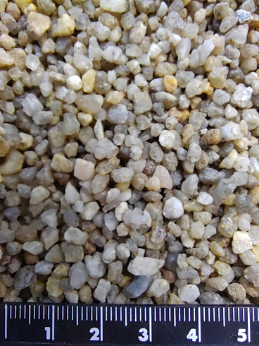 Кварцевый песок для площадок фр. 2-5 мм.  купить в Ярославле фото Камень Клуб